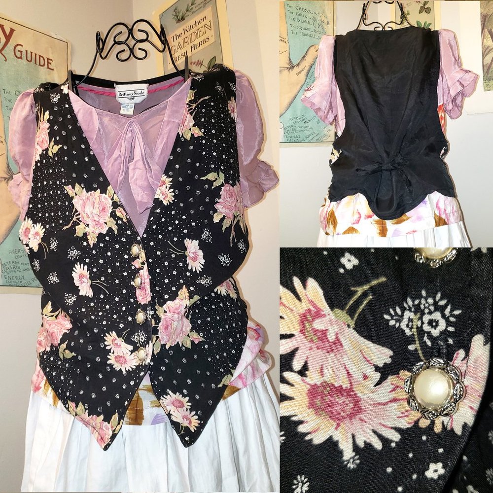 Vintage 1980s New Wave Black Floral Women does Men's Vest A